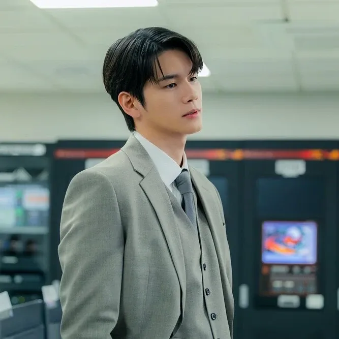 Latest photo of Ong Seongwu