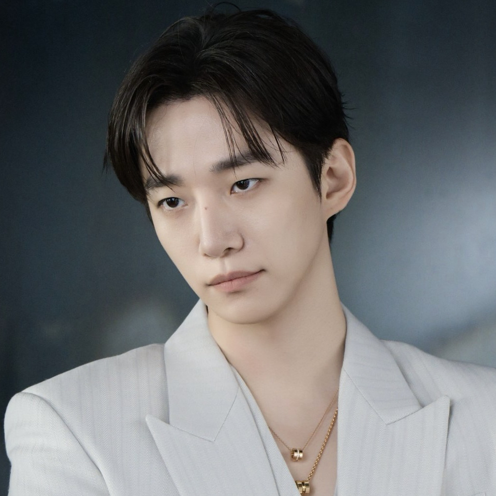Foto terbaru dari Lee Junho