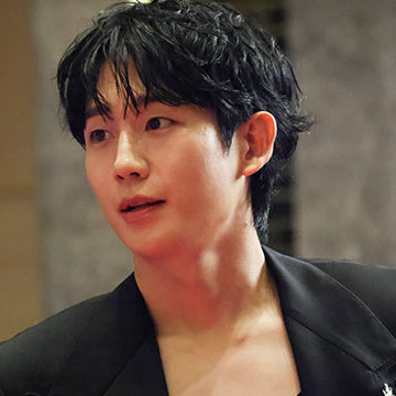 丁海寅的最新照片