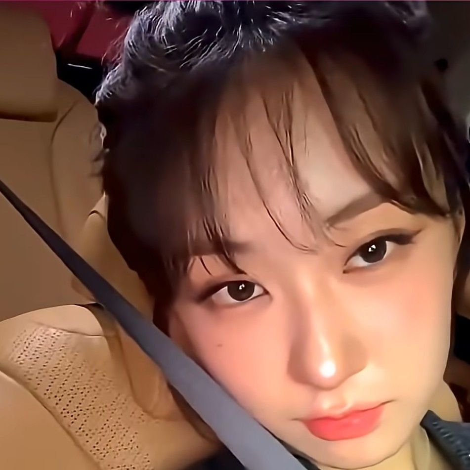 Foto terbaru dari Jeon Yujin