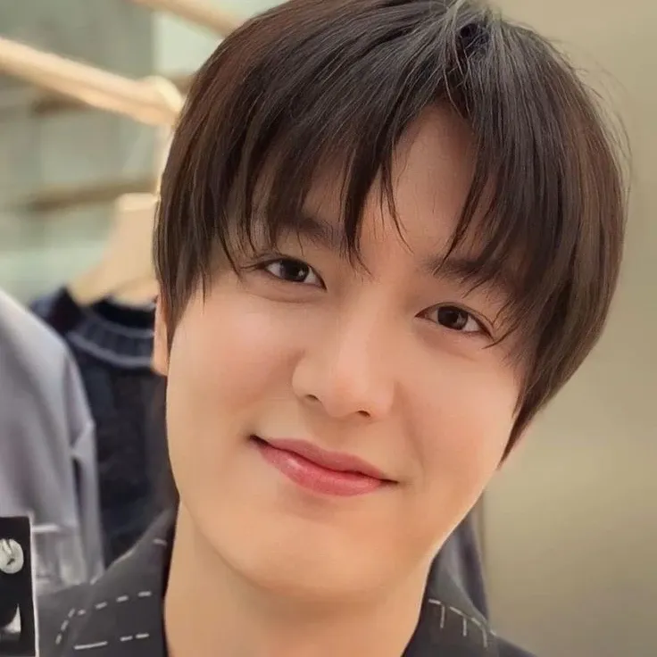Latest photo of Lee Minho