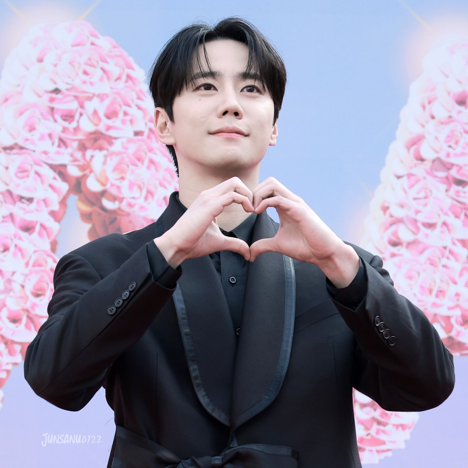 Recent activity shot of Lee Junyoung