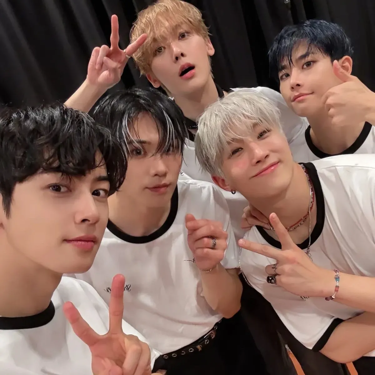 Latest photo of Cha Eunwoo