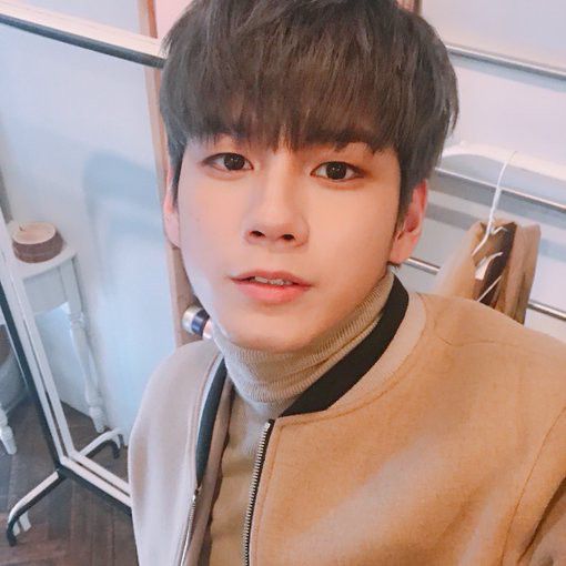 邕聖祐的最新照片