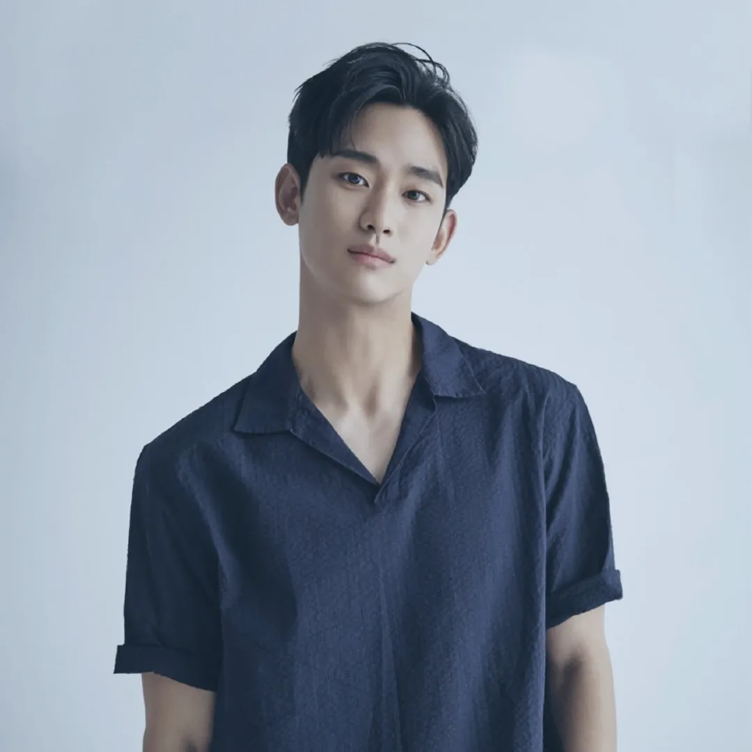 A moment captured by a fan of Kim Soohyun