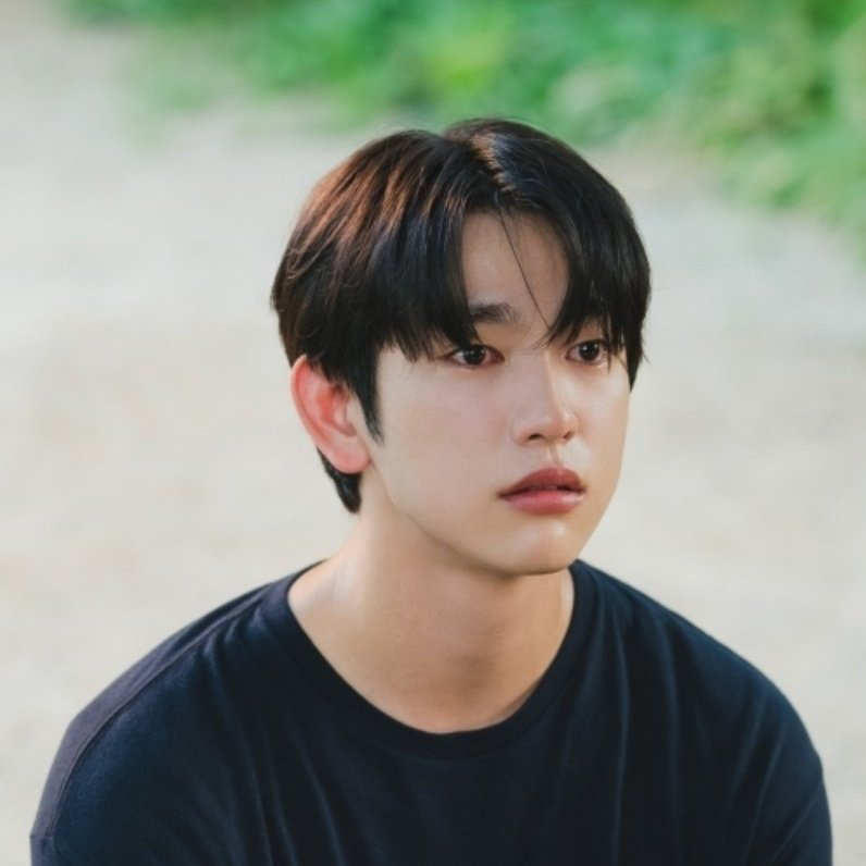Behind-the-scenes cut of Park Jinyoung