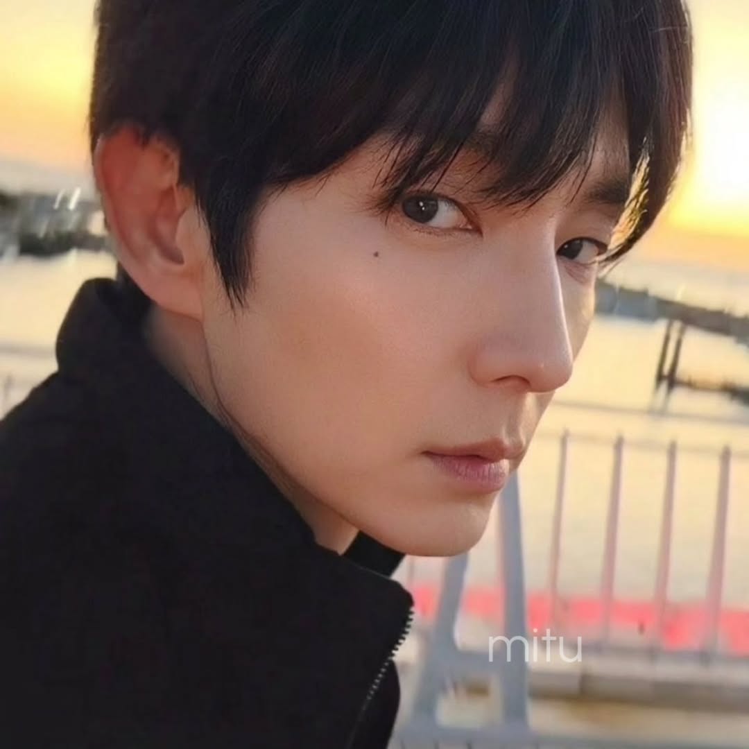 Behind-the-scenes cut of Lee Joongi