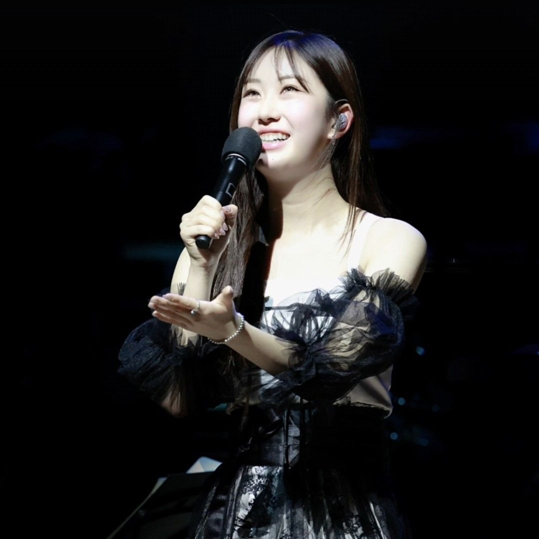 Cuplikan di balik layar dari Jeon Yujin