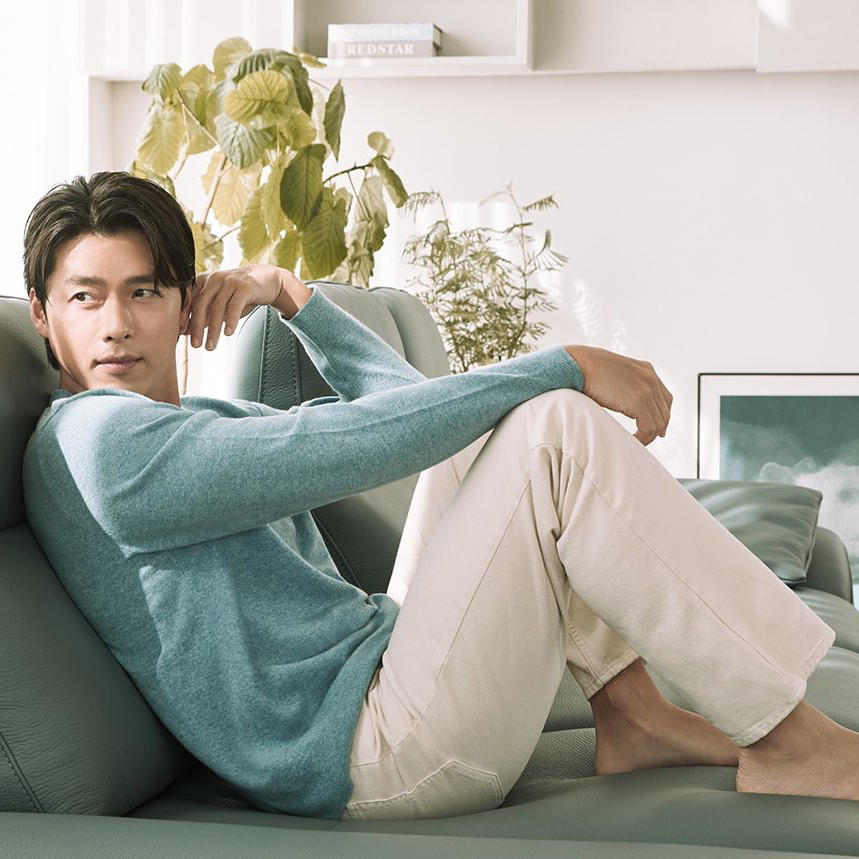 Momen yang diabadikan oleh penggemar Hyun Bin