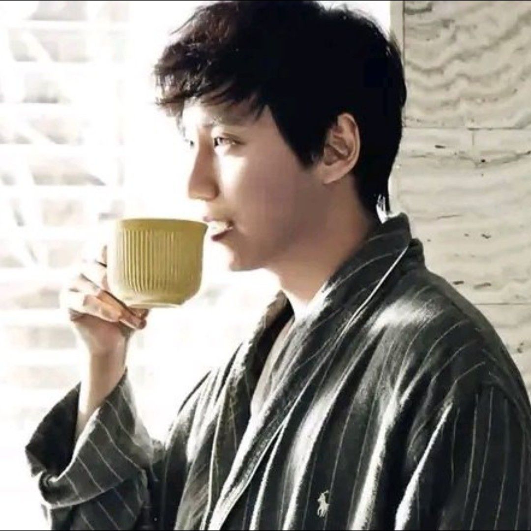 Recent activity shot of Kim Namgil