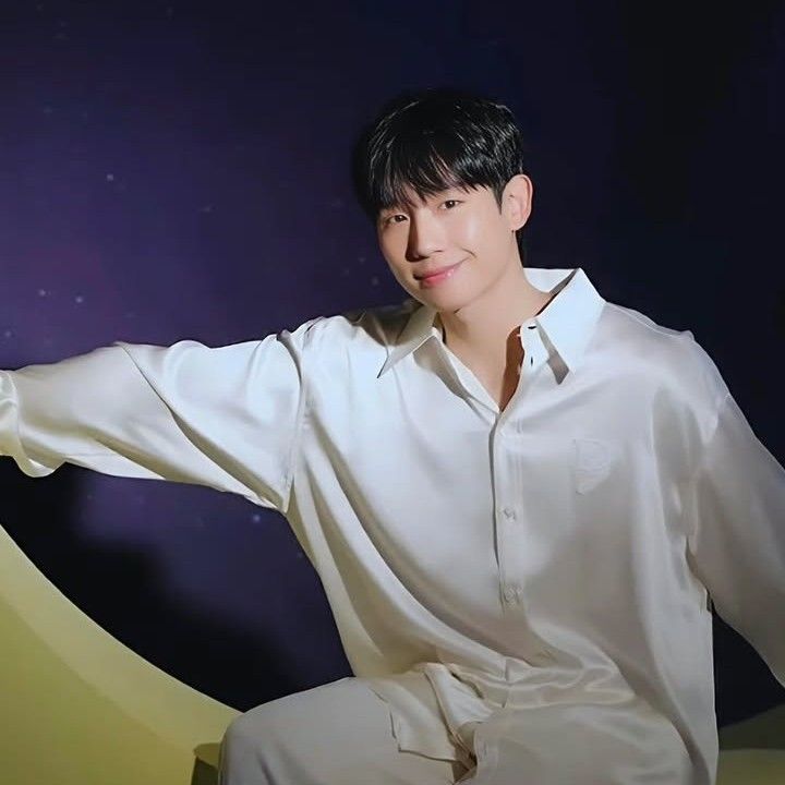 丁海寅的最新照片