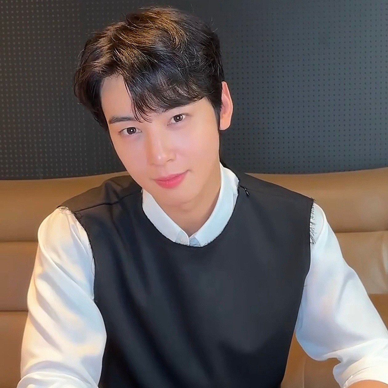 Recent activity shot of Cha Eunwoo