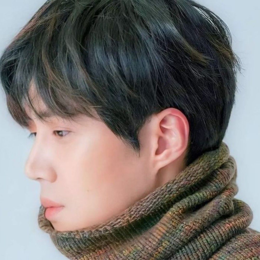 Recent activity shot of Kim Seonho