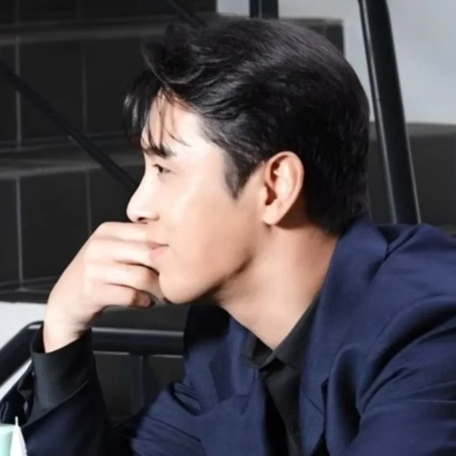 Behind-the-scenes cut of Jang Minho