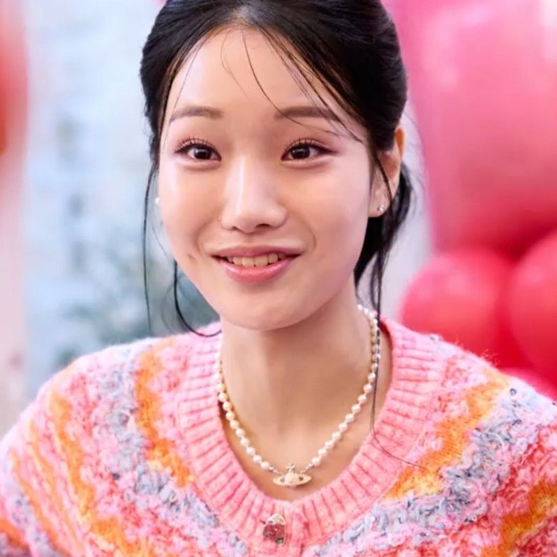 A moment captured by a fan of Kim Soyeon (2004)