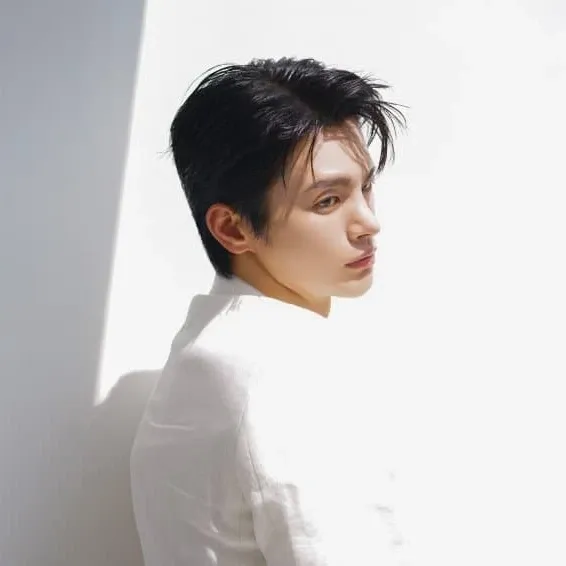 Cuplikan di balik layar dari Seo Inguk
