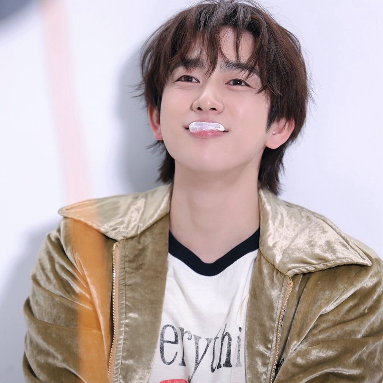 パク・ジニョンの最近の活動ショット