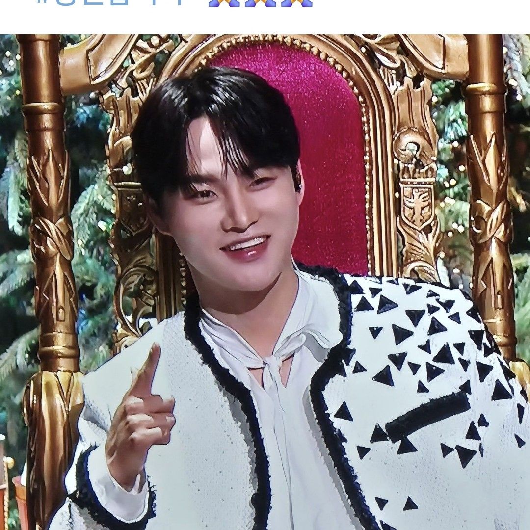 Behind-the-scenes cut of Park Seojin