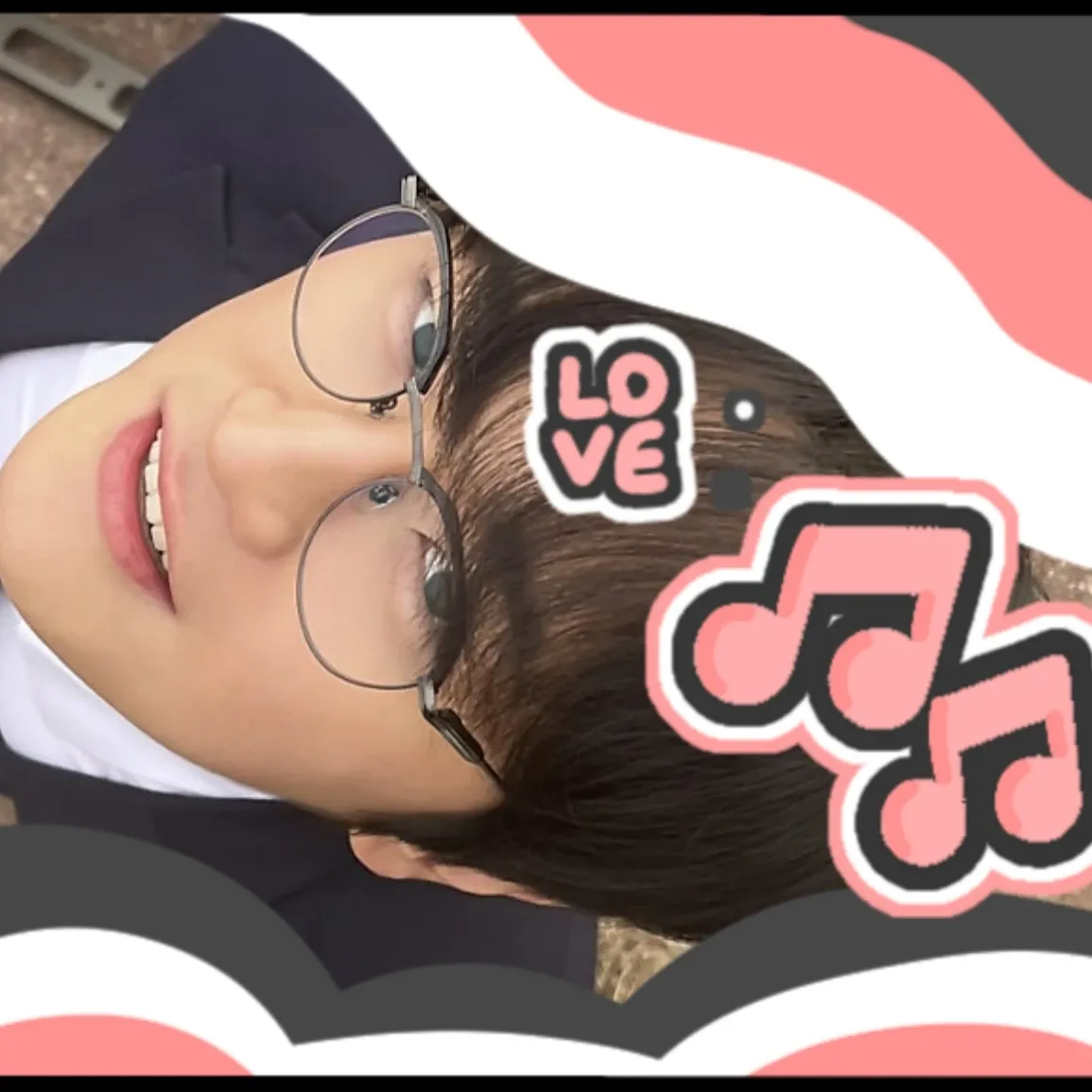 Behind-the-scenes cut of Kim Dowan