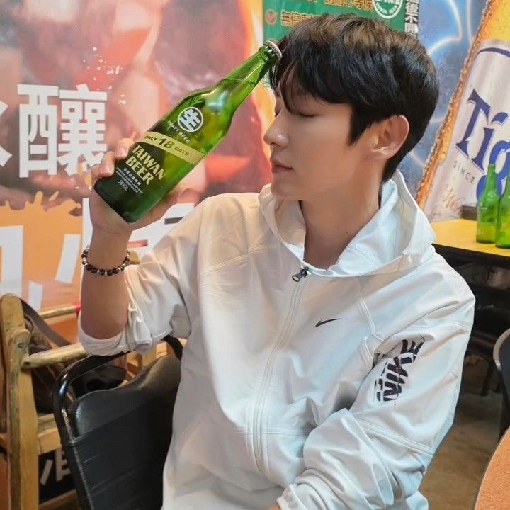 Recent activity shot of Lee Joongi