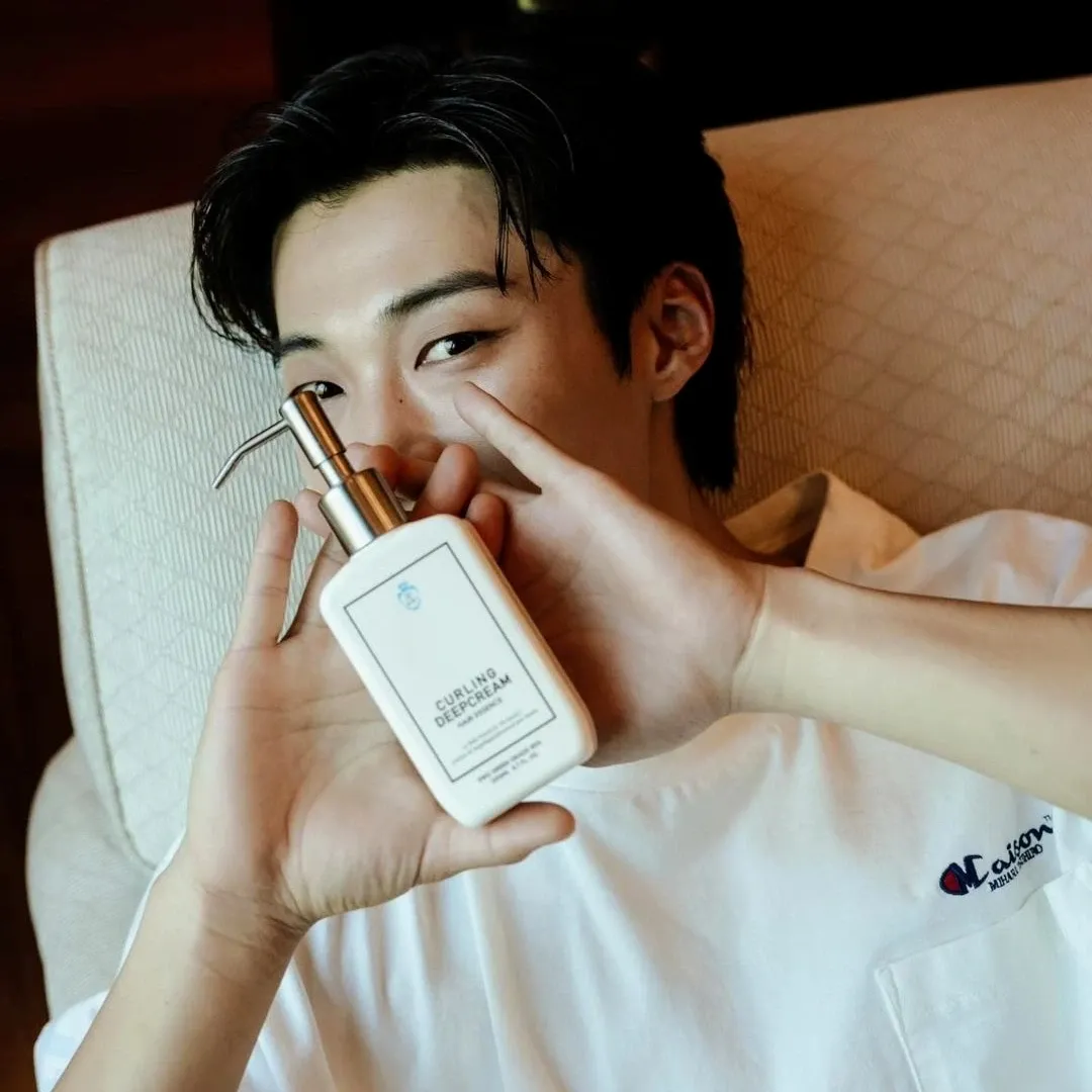 A moment captured by a fan of Woo Dohwan