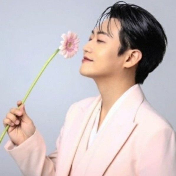 Behind-the-scenes cut of Min Soohyun