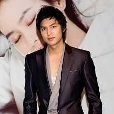 이민호 최근 활동샷