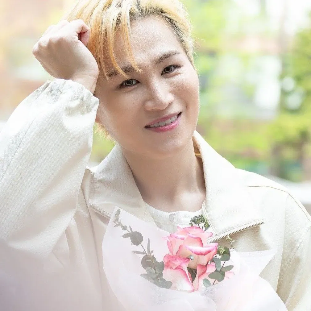 金熙栽的最新照片