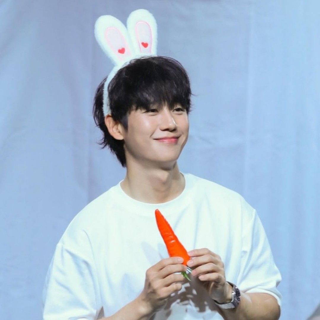 정해인 최근 활동샷