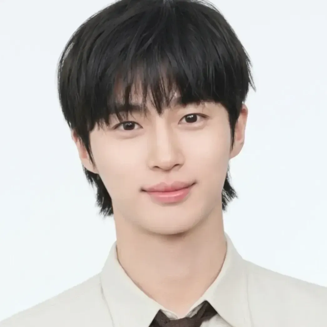 Latest photo of Byeon Wooseok