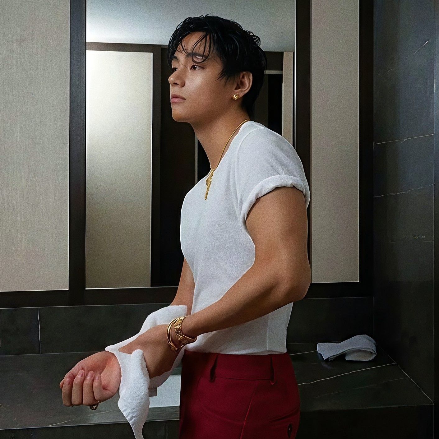 Behind-the-scenes cut of Kim Taehyung (V)