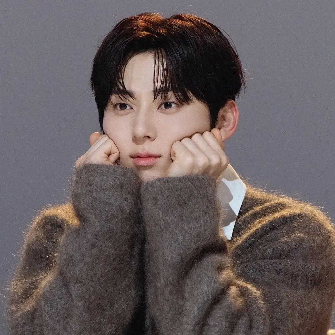 Recent activity shot of Hwang Minhyun