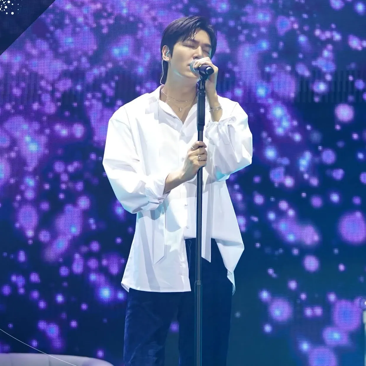 Recent activity shot of Lee Minho