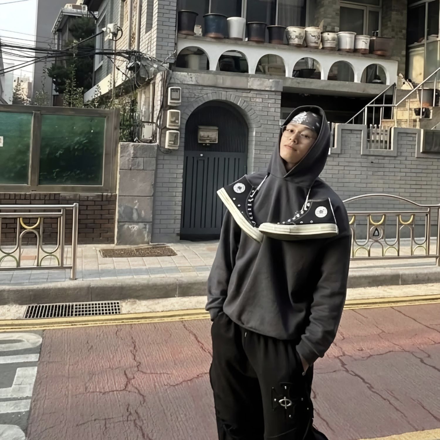 Behind-the-scenes cut of Cha Woomin