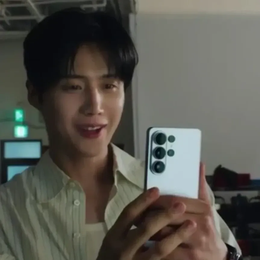 Cuplikan di balik layar dari Kim Seonho