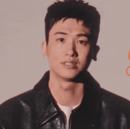 Latest photo of Park Hyungsik