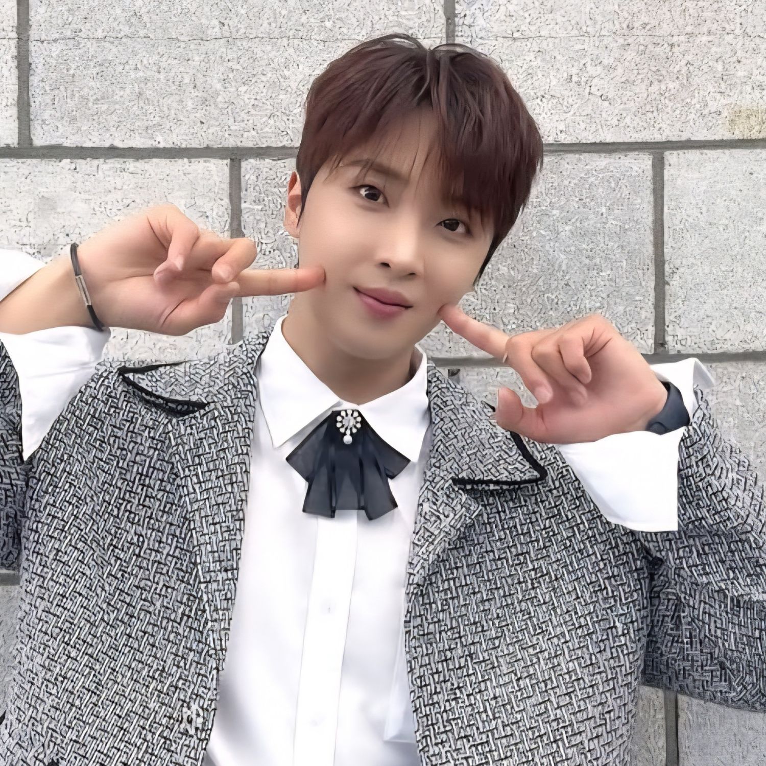 A moment captured by a fan of Hwang Yunsung