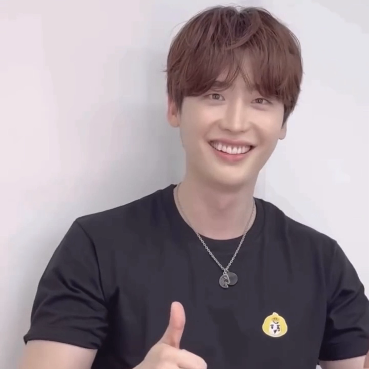 Recent activity shot of Lee Jongsuk
