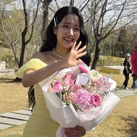 A moment captured by a fan of Kim Soyeon (2004)