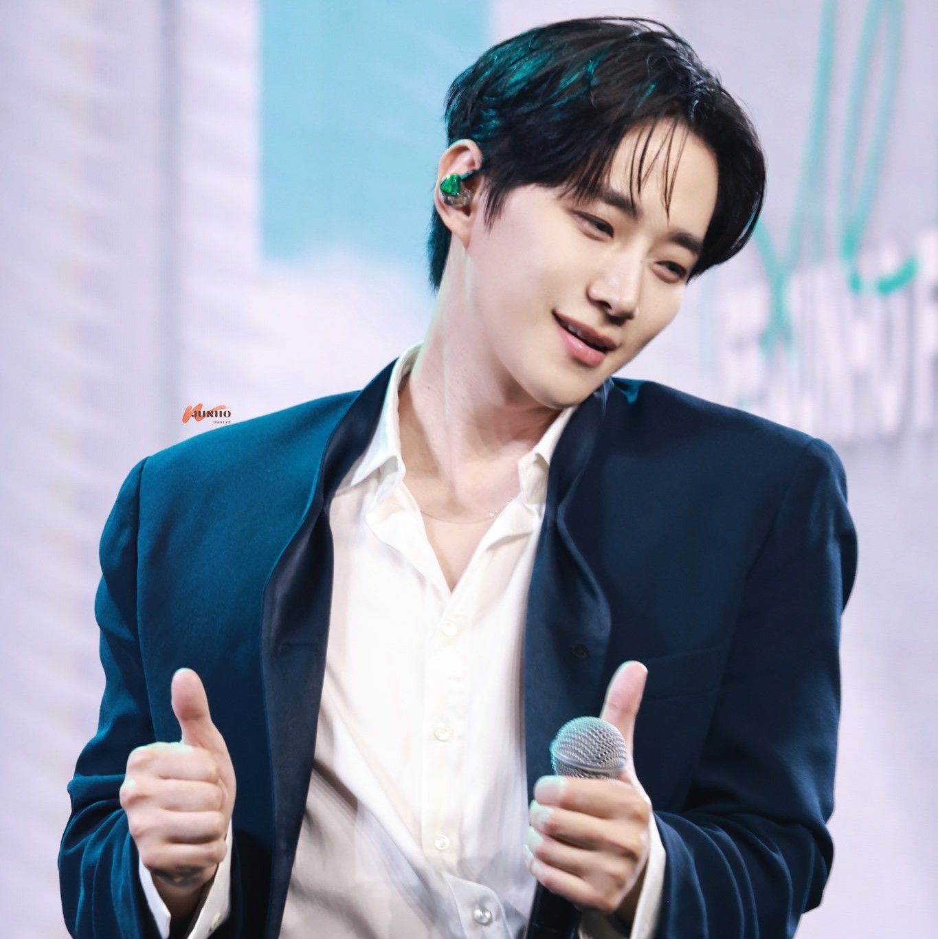 イ・ジュノのビハインドカット