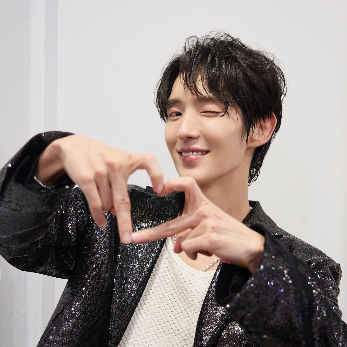 Latest photo of Lee Joongi