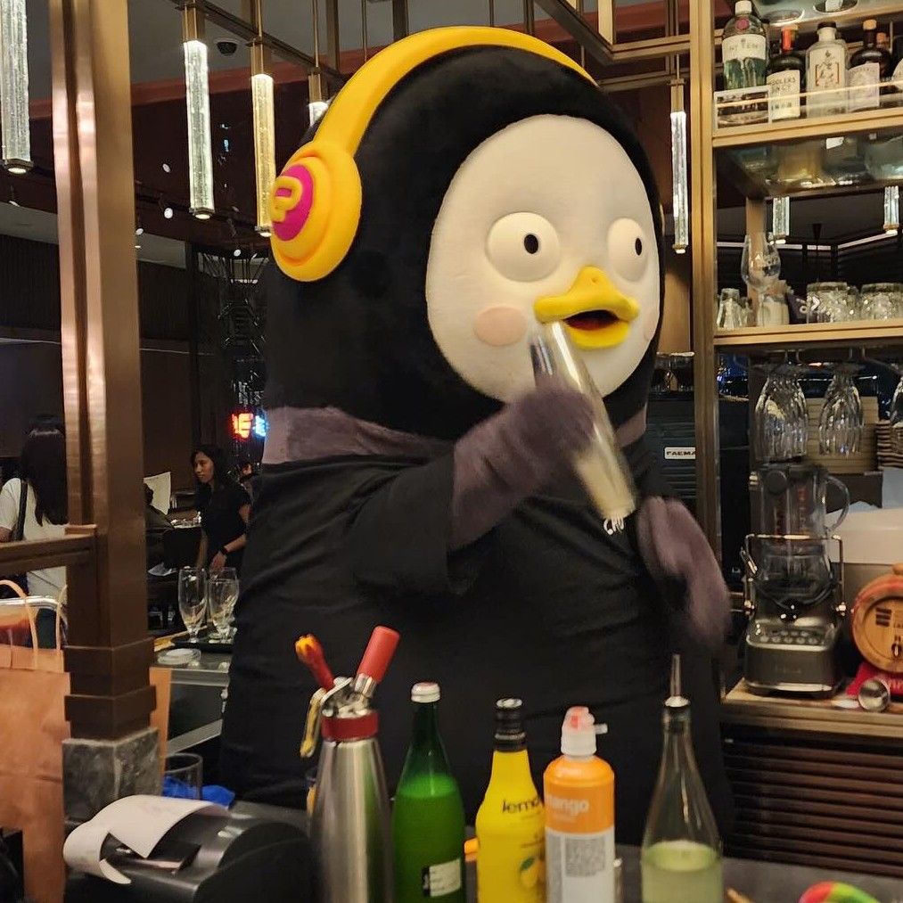 ペンスの最新写真