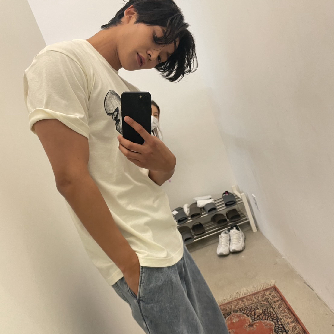 로운의 최신 사진