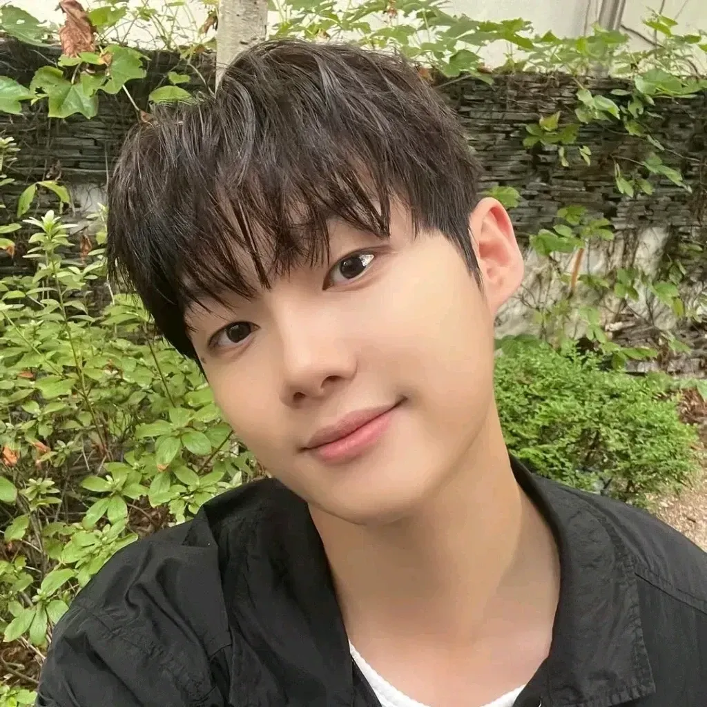 Behind-the-scenes cut of Choi Jaemyeong
