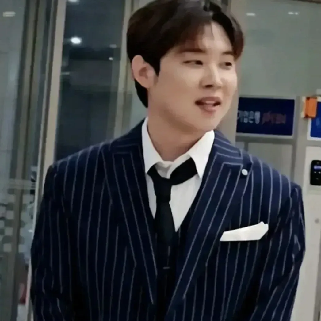 Latest photo of Jinuk