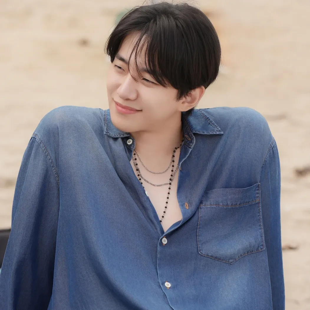 イ・ジュノの最近の活動ショット