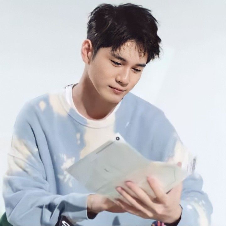 Foto terbaru dari Ong Seongwu