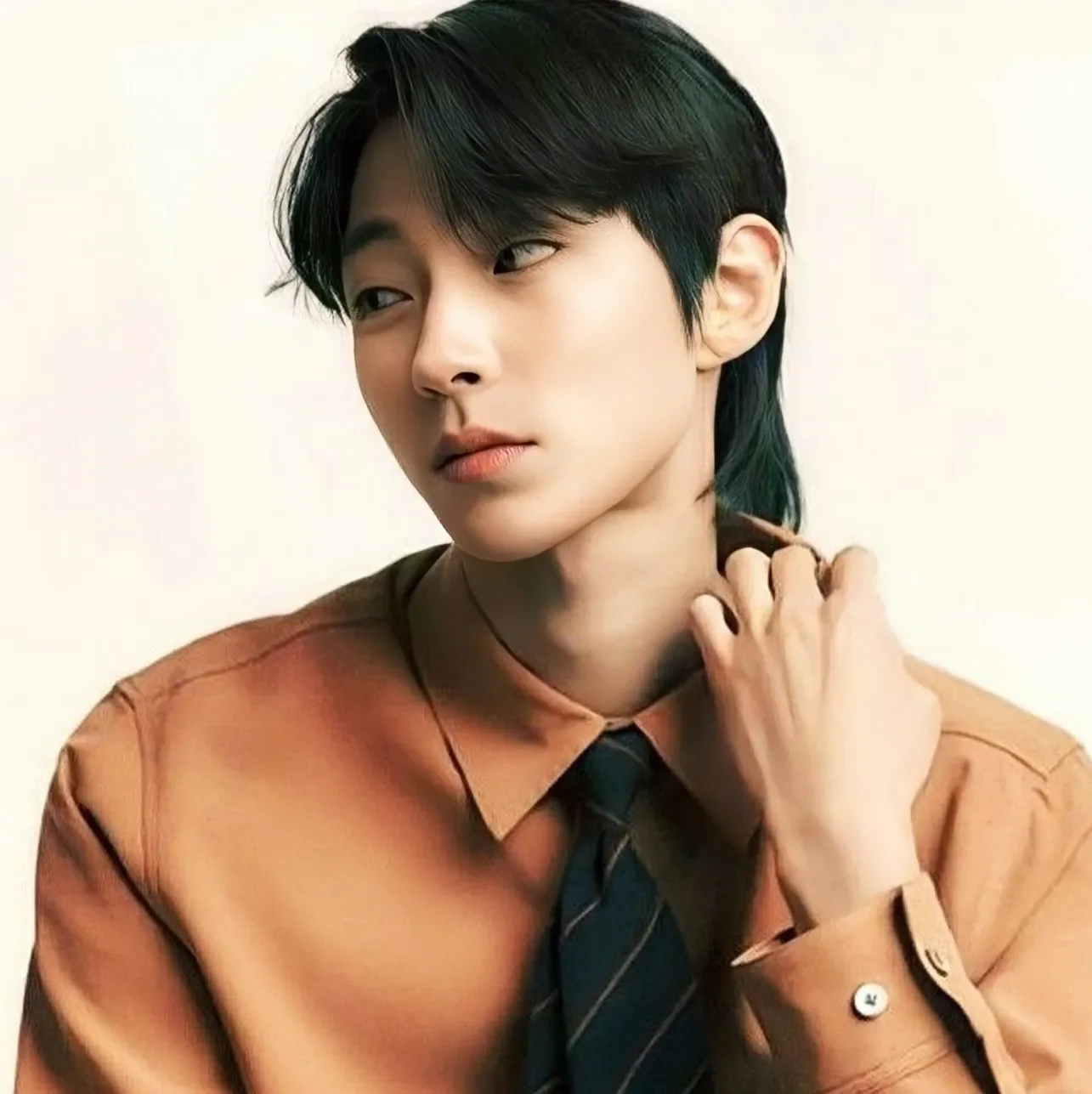 Behind-the-scenes cut of Hwang Inyoup