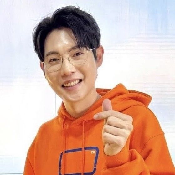 Recent activity shot of Son Taejin