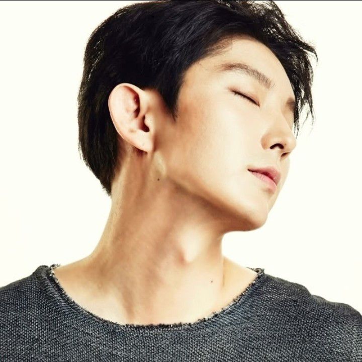 Latest photo of Lee Joongi